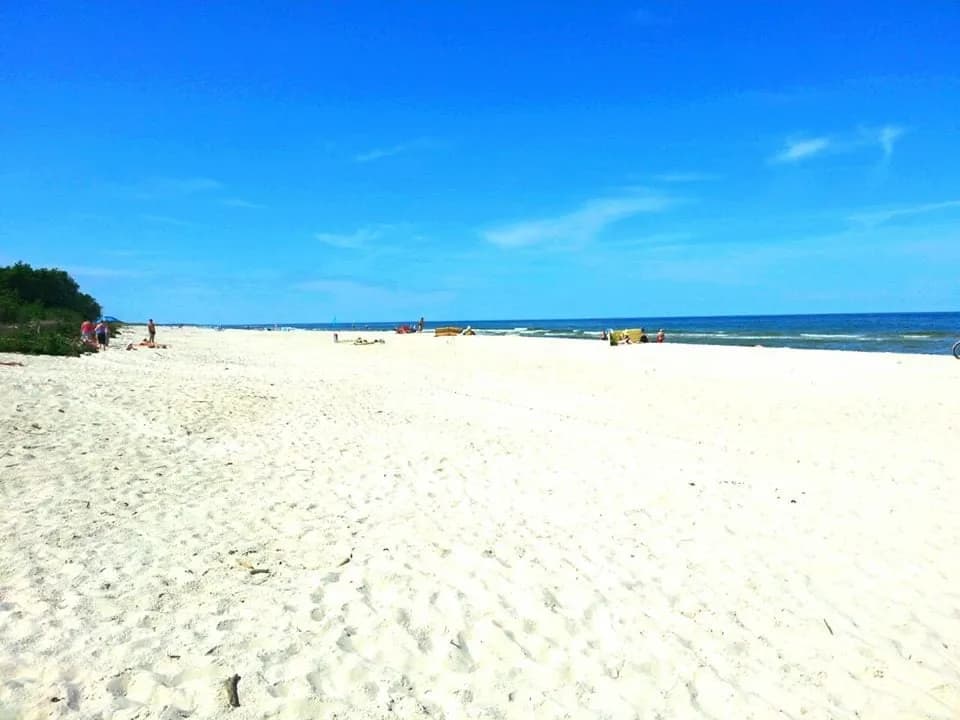 Gdzie puste plaże nad Bałtykiem oferują spokój i bliskość natury