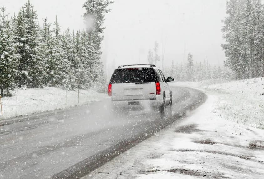 Ferie za granicą własnym samochodem – jak się przygotować?